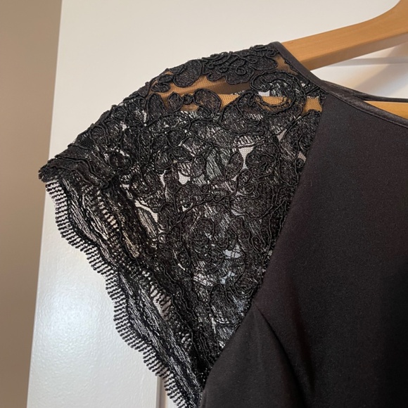Short black lace dress, sz 12/14 Vince Camuto - Picture 9 of 12
